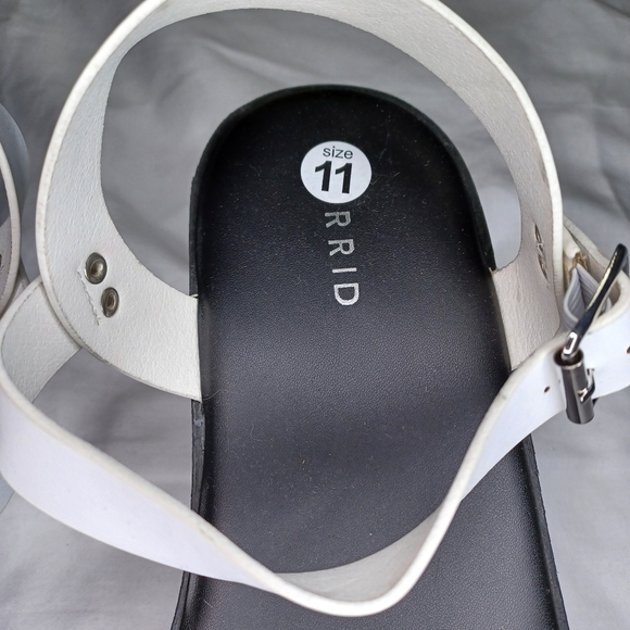 Torrid white studded chunky lug heel sandals - Picture 5 of 13